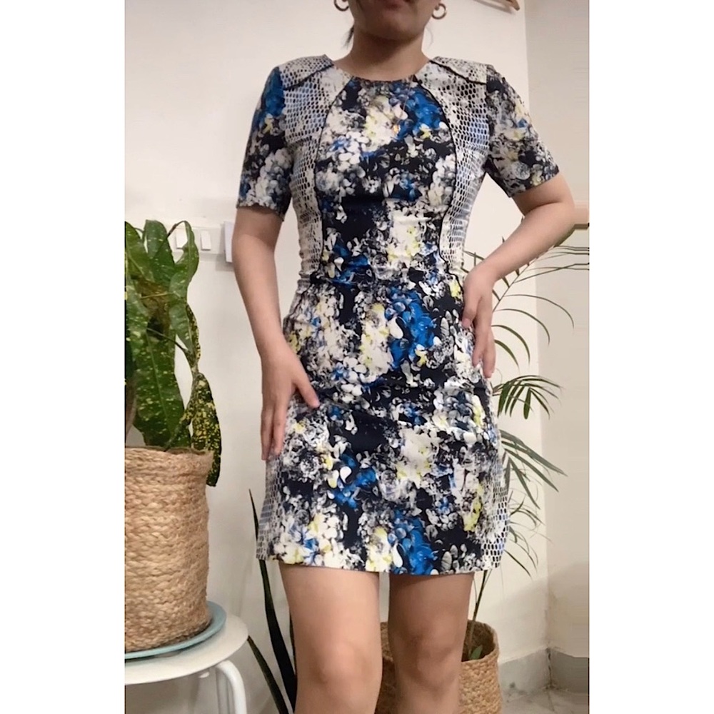 Stylish Printed Dress - Picture 4 of 5